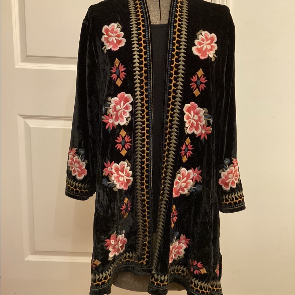 Floral Embroidered Black Velvet Cardigan